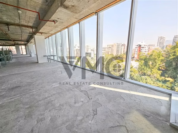 Oficina en arriendo en Las Condes / Manquehue