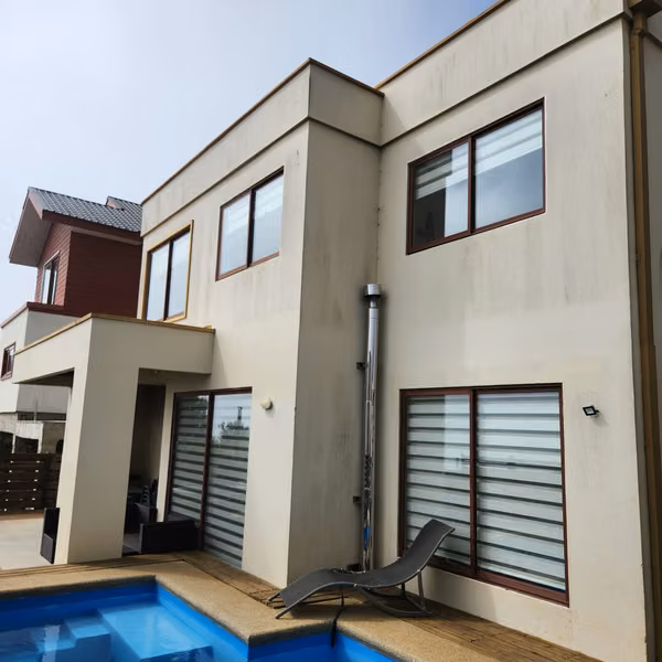 SE VENDE LINDA CASA, 4 DORMITORIOS, PINGUERAL.