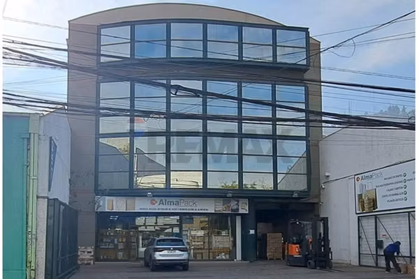 Edificio industrial-comercial de  2.143 m².