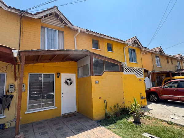 HERMOSA PROPIEDAD EN VENTA – CONDOMINIO LOMAS DE EYZAGUIRRE