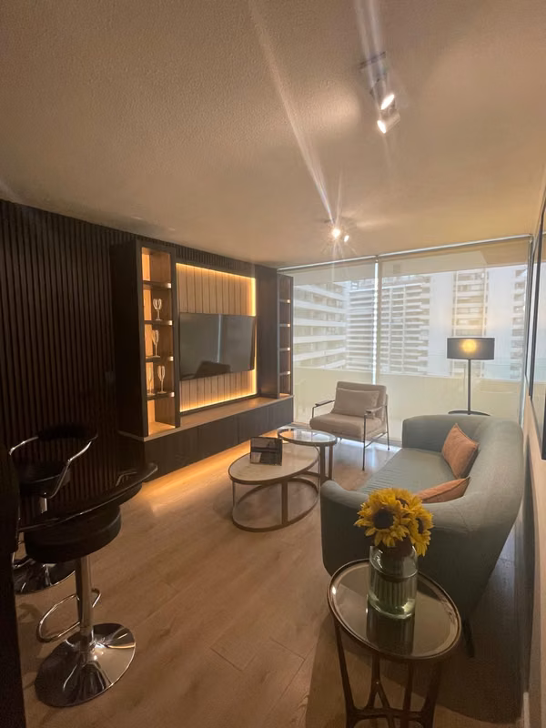 Arriendo Departamento de Lujo 01 Dormitorio amoblado Parque Arauco