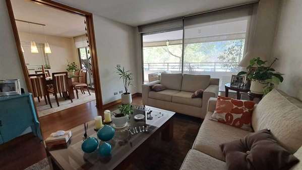Departamento en Parque Bicentenario. (170210)