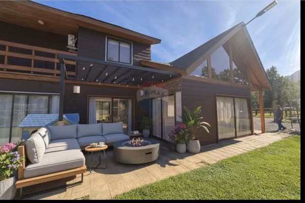 Casa en venta en terreno central en pucón