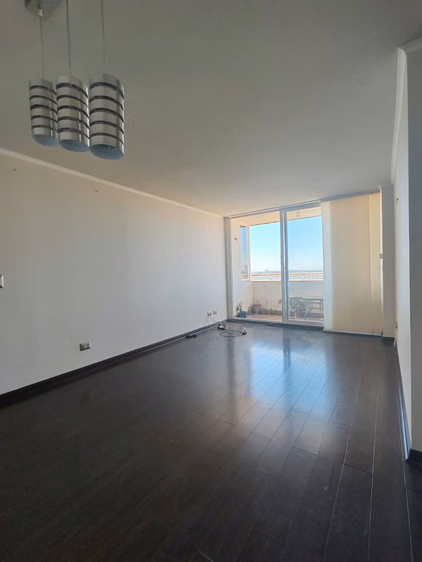ARRIENDO AMPLIO DEPARTAMENTO EN VIÑA DEL MAR
