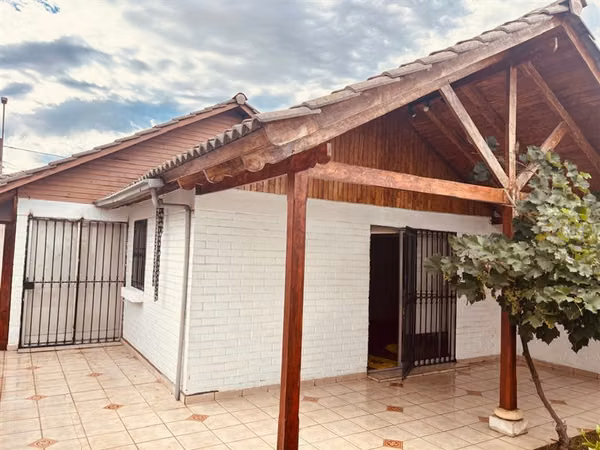 Casa con amplio terreno en Ciudad Satélite