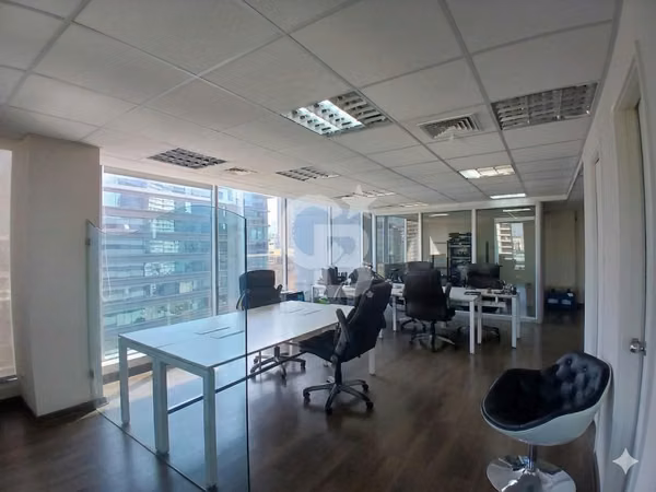 OFICINA EJECUTIVA EQUIPADA / PROVIDENCIA
