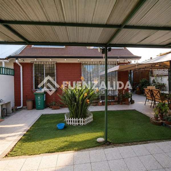 Casa en venta de 6 dorm. en El Bosque