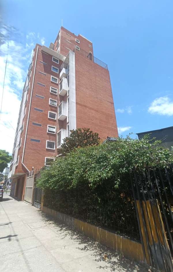 DUPLEX EDIFICIO LIENTUR ESQUINA CARRERA CONCEPCION