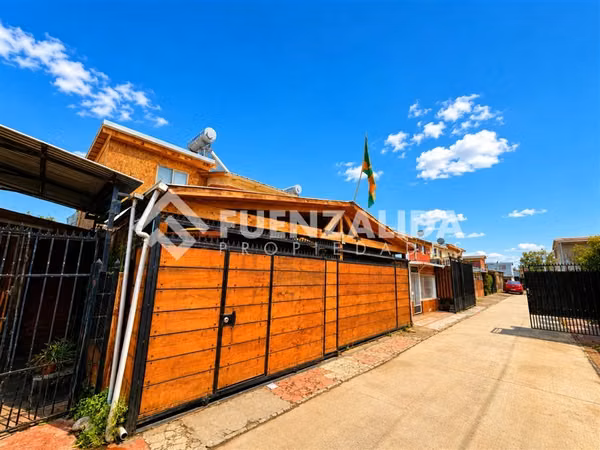 Casa en venta de 4 dorm. en La Florida