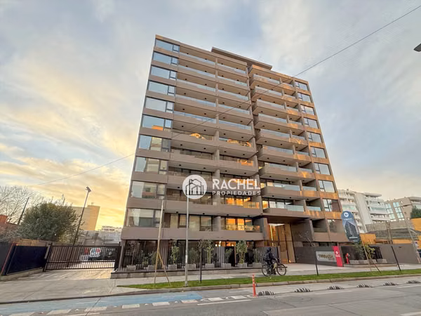 SE ARRIENDA DEPTO ESTUDIO NUEVO CON ESTACIONAMIENTO - Sector Avda Alemania, Edificio Terrassa