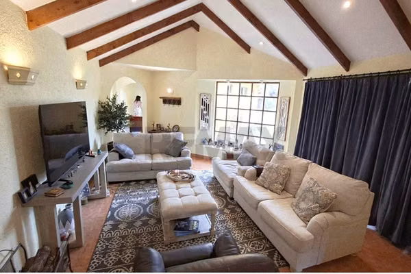 Venta de casa en parcela de  5000m2 /  sta sara