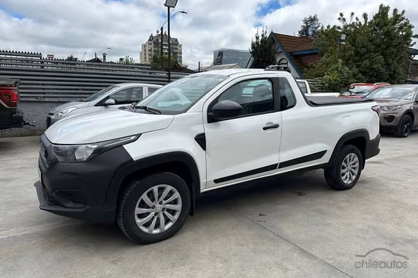 ram 700 1.4 SLT 4X2 CAB. SIM. MT 2P.