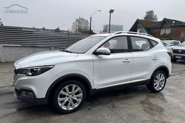 MG Zs 1.5 STD 4X2 AT 5P.