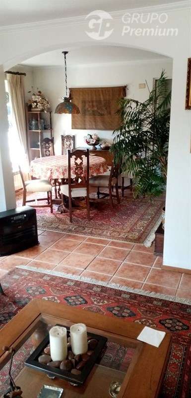 Casa en venta de 4 dorm. en La Reina