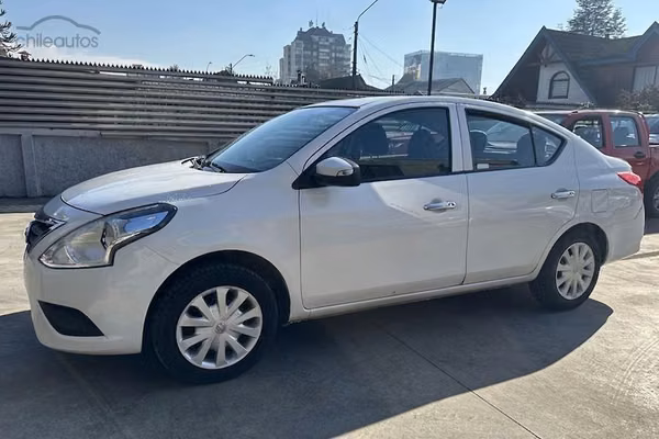 Nissan Versa 1.6 SENSE 4X2 MT 4P.