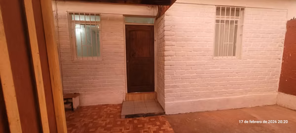 VENDO CASA POBLAC. JUAN NOE