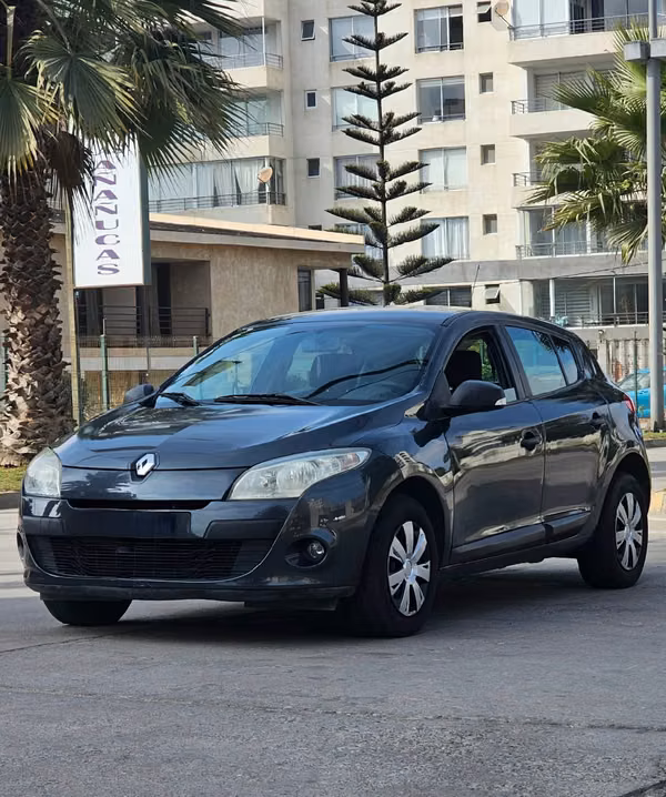 RENAULT MÉGANE III HB EXPRESSION 2.0 MT  2011
