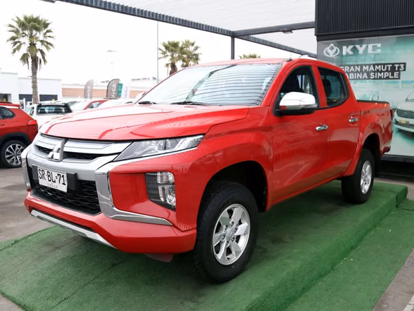 MITSUBISHI L200 2023