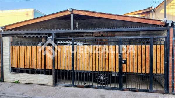 Casa en venta de 3 dorm. en Villa Santa Ines Maipú