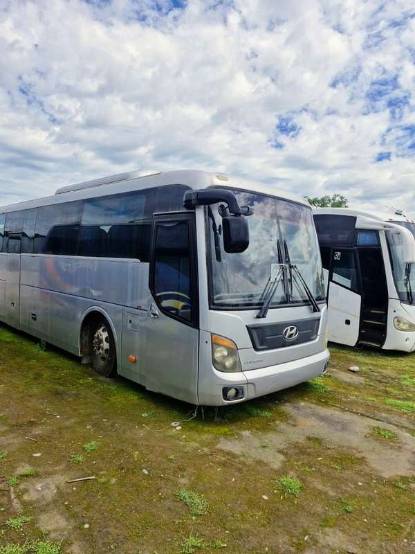 Bus Hyundai Universe Luxury Año 2012