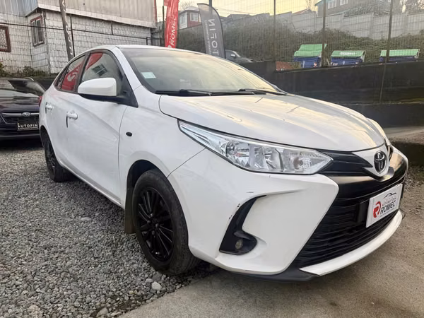 TOYOTA YARIS