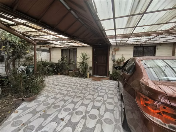 Casa en venta de 3 dorm. en Quinta Normal