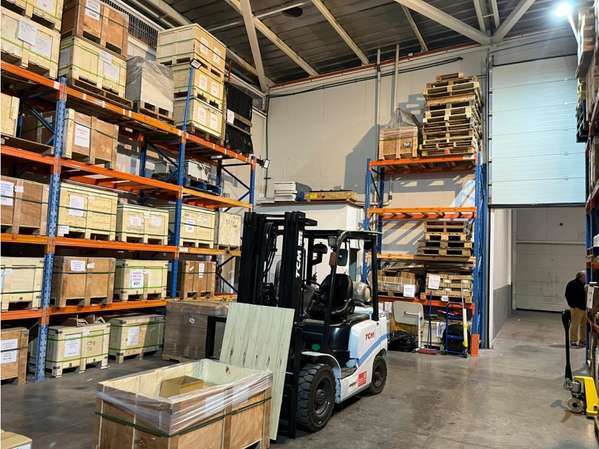 Arriendo bodega de 108 m², Los Libertadores. Quilicura.