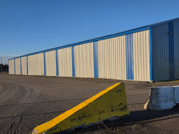 Arriendo bodega sector industrial de Cabrero