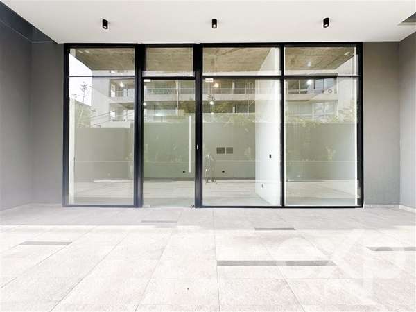Local Comercial Nuevo en arriendo en Av. Las Condes 60,16 m2