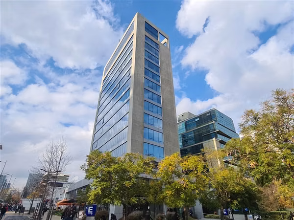 Oficina Arriendo Las Condes 85 m2 Amoblada moderna E Militar