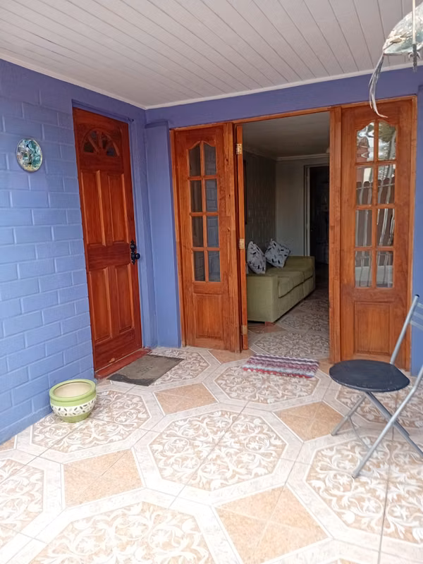 Amplia casa solida de 2 pisos en Pudahuel