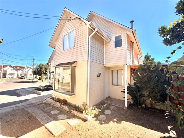 Arriendo casa en la Cruz.3dormitorios,2baños,2estacionamient