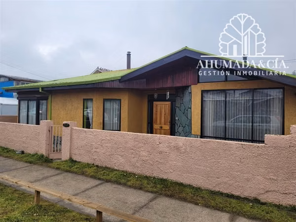 Casa en venta de 3 dorm. en Coihaique