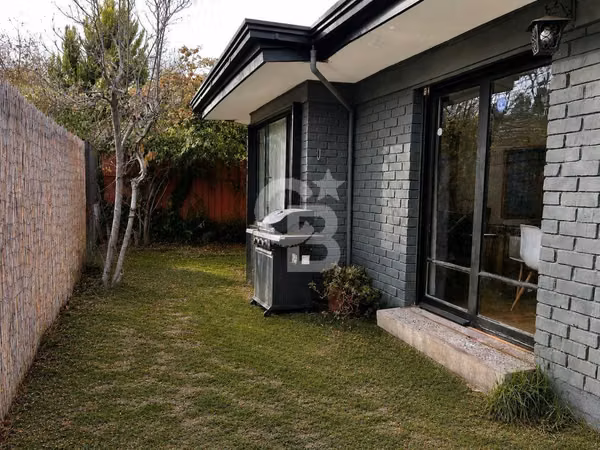 Casa en Vitacura con gran potencial para remodelación