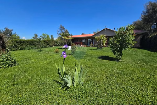 Espectacular casa y parcela en linares