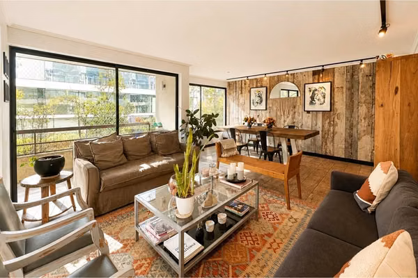 Precio rebajado remodelado 5 dormitorios