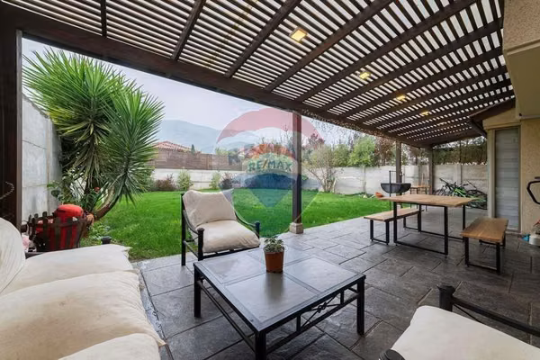 Casa en ayres de chicureo