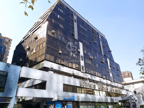 Excelente Oficina Barrio El Golf Las Condes
