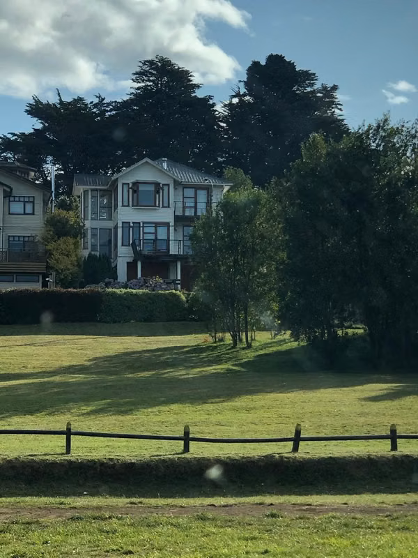 Casa con vista al lago y volcanes - Playa hermosa