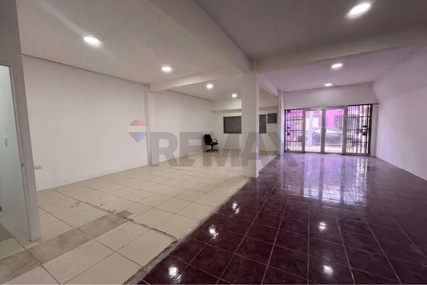 Local comercial plaza de maipu