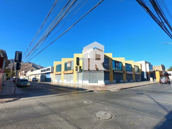 Venta de increíble local comercial en pleno centro.