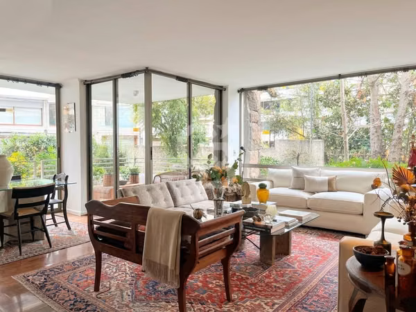 Venta: Moderno Impecable Departamento en Lo Barnechea.CBG
