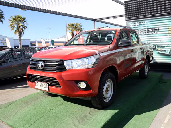 TOYOTA HILUX 2022