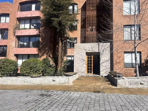 Departamento en venta de 4 dorm. en Lo Barnechea