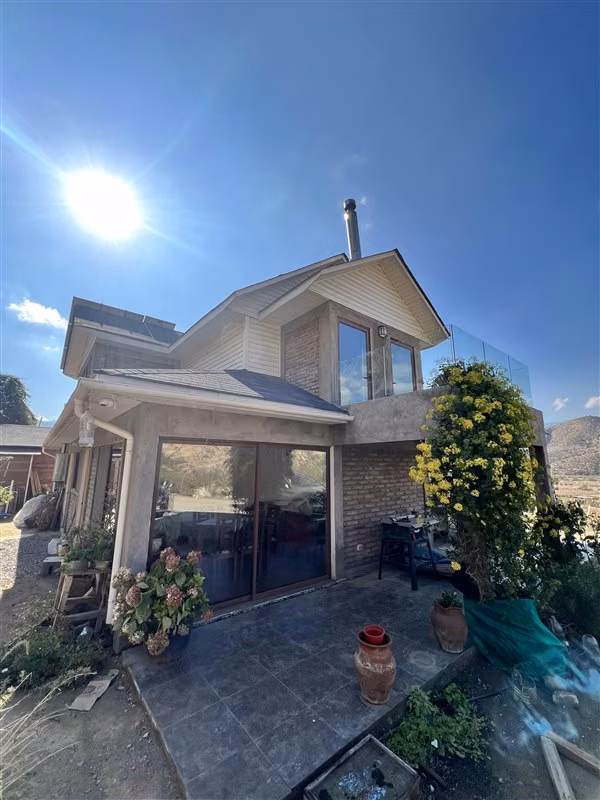 Casa en venta de 4 dorm. en Curacaví