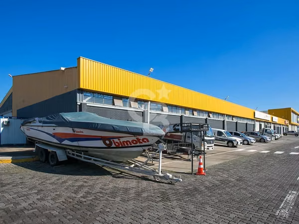 Bodega 177m2 en Centro Logístico en Quilicura