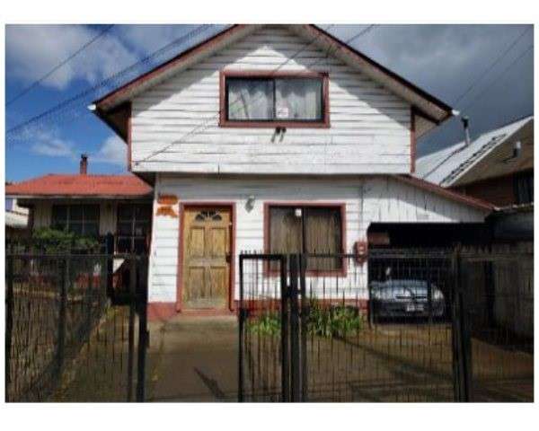 Se vende casa de dos pisos en Purranque
