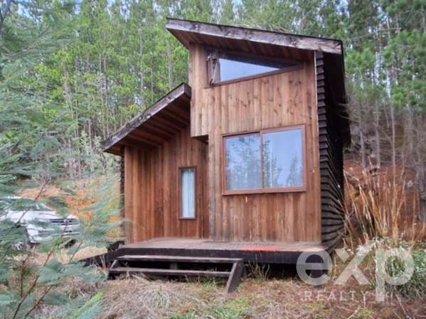 Vende Sitio con Refugio casa de 55m2 en Paredones