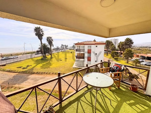 Se vende departamento frente al mar en La Serena