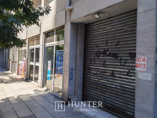 Local Comercial 120 m2 Carmen-Sta. Isabel, Santiago